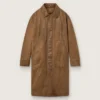 Płaszcz typu trench unisex z brązowego, woskowanego twillu z skórzanymi detalami