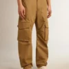 Beżowe spodnie cargo w kolorze khaki