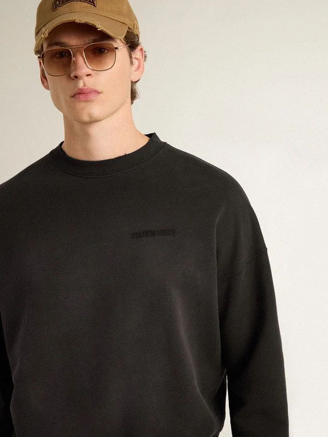 Bluza unisex z postarzanej czarnej bawełny z haftowanym logo