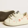 Buty dla maluchów ze skóry nappa z motywem różowej róży i białą gwiazdką z zamszu