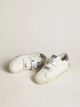 Buty Old School na bazie surowców biologicznych z perforowaną gwiazdą i brokatową wstawką na pięcie