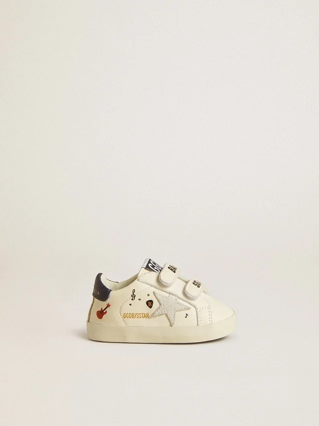 Buty przedszkolne z nappa ze wzorem muzycznym i białą zamszową gwiazdką