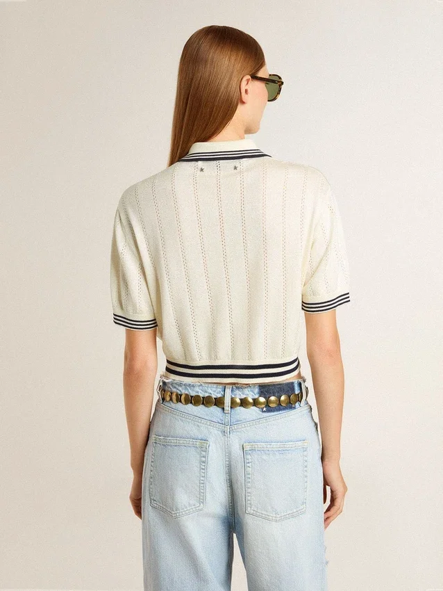Damska krótka bawełniana koszulka polo w stylu „worn-white” z niebieskimi ściągaczami