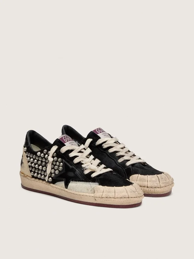 Damskie buty Ball Star LAB z czarnego zamszu z ćwiekami i błyszczącą czarną skórzaną gwiazdą