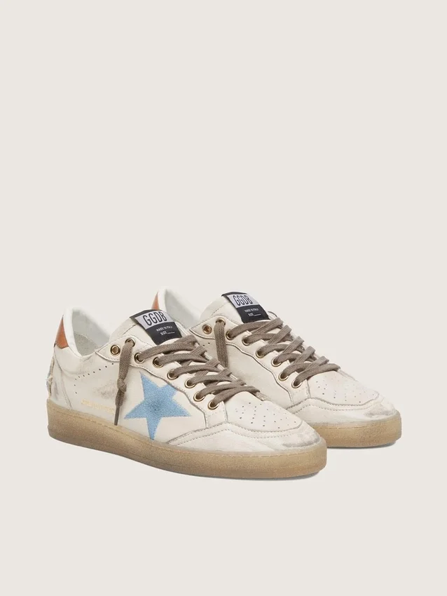 Damskie buty Ball Star LTD z białej skóry z jasnoniebieską haftowaną gwiazdą