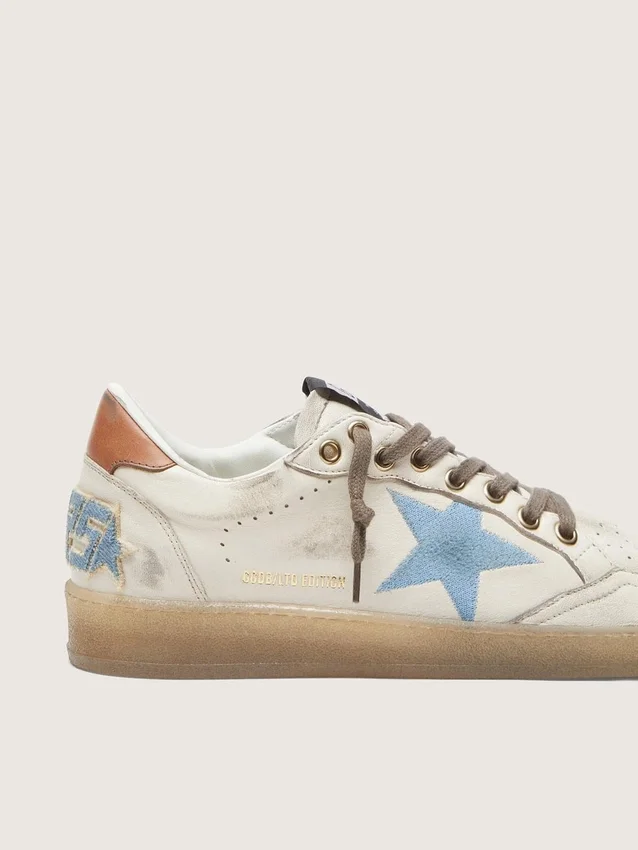 Damskie buty Ball Star LTD z białej skóry z jasnoniebieską haftowaną gwiazdą