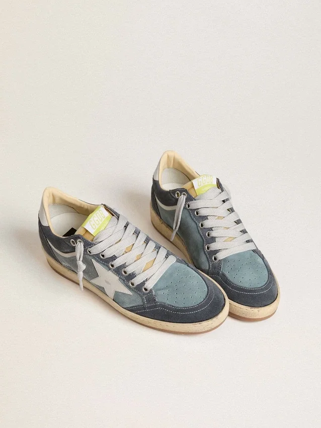 Damskie buty Ball Star LTD z jasnoniebieskiego zamszu z mlecznobiałą skórzaną gwiazdą i naszywką na pięcie
