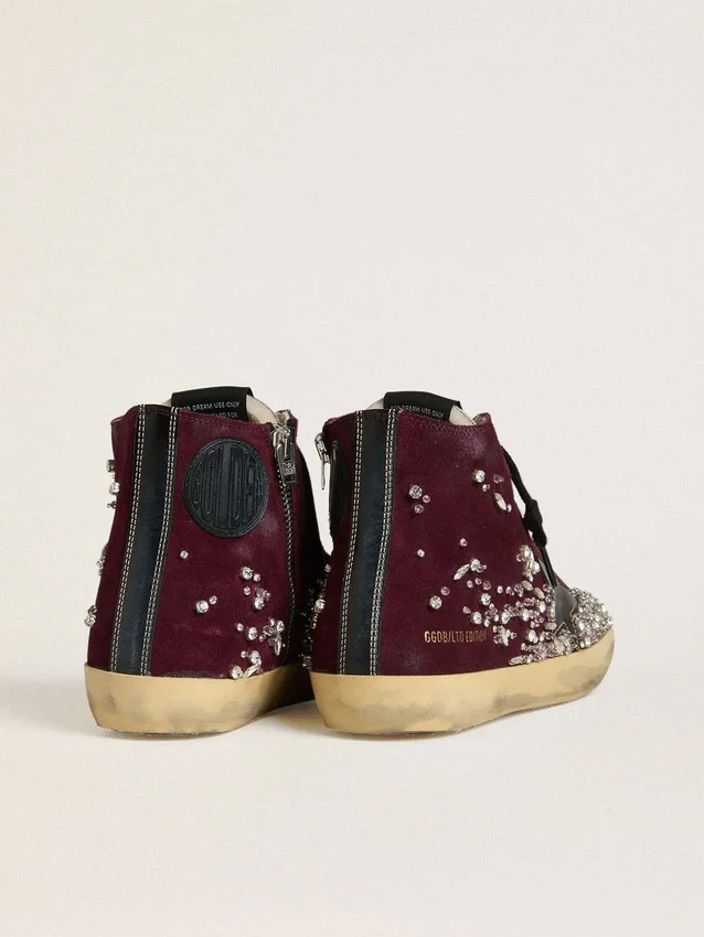 Damskie buty Francy LAB z bordowego zamszu z błyszczącą czarną skórzaną gwiazdą i kryształkami
