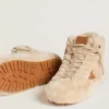 Damskie buty Francy z beżowej owczej skóry z brązową skórzaną gwiazdką