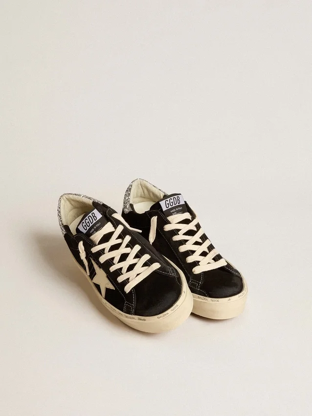 Damskie buty Hi Star z czarnej skóry z srebrną, brokatową wstawką na pięcie