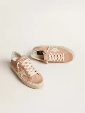 Damskie buty Hi Star z różowego zamszu z kremową gwiazdą i srebrną skórzaną naszywką na pięcie