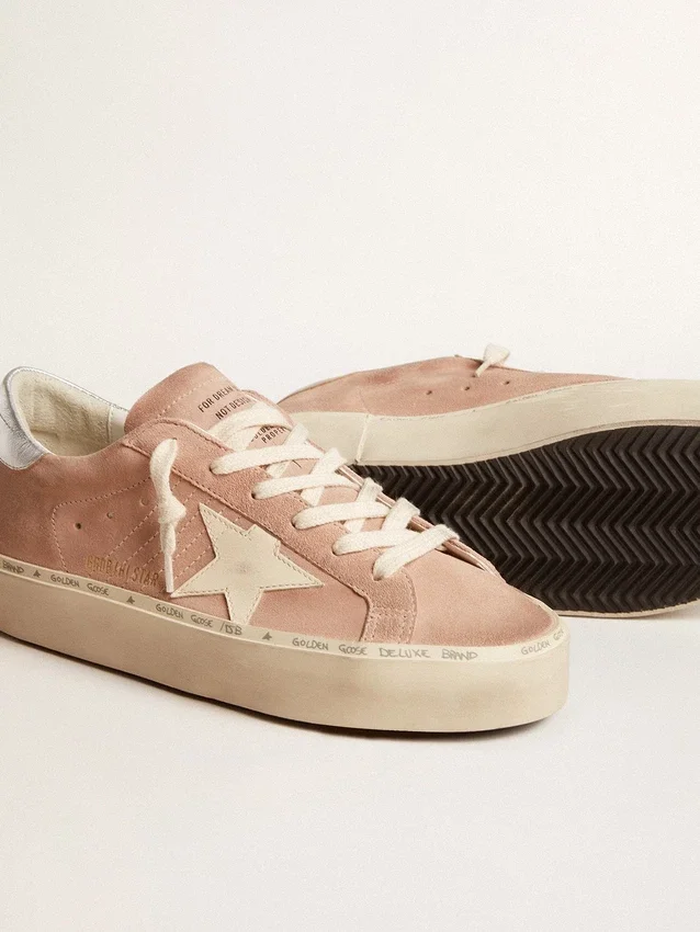 Damskie buty Hi Star z różowego zamszu z kremową gwiazdą i srebrną skórzaną naszywką na pięcie