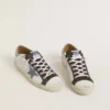 Damskie buty LTD Super-Star z jasnoniebieską gwiazdą z zamszu i jasnoniebieską płócienną wstawką na pięcie
