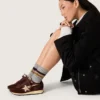 Damskie buty Marathon z brązową satynową cholewką i platynową skórzaną gwiazdką