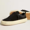 Damskie buty Space-Star Cube z czarnego zamszu z perforowaną gwiazdą