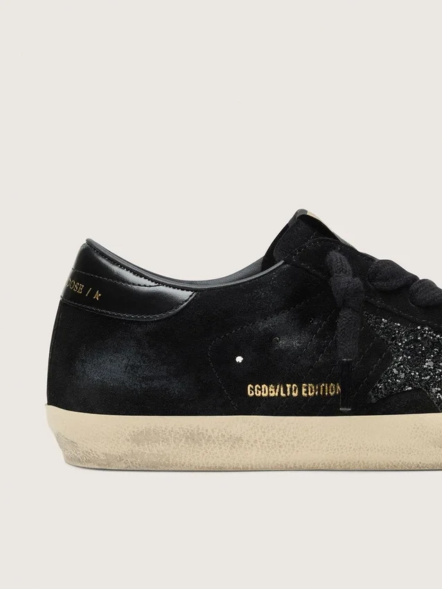 Damskie buty Super-Star LTD z czarnego zamszu z czarną brokatową gwiazdką i czarną skórzaną wstawką na pięcie
