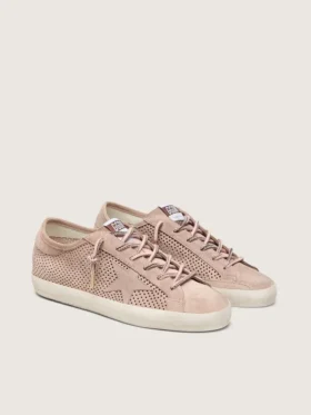 Damskie buty Super-Star LTD z perforowanego zamszu w kolorze pudrowego różu z gwiazdą w tym samym odcieniu