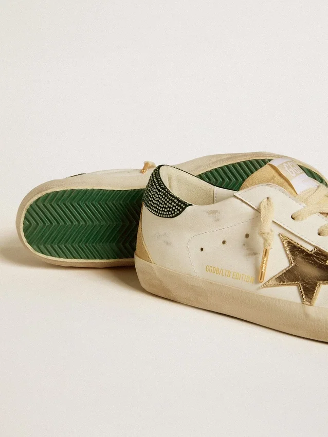 Damskie buty Super-Star LTD z skórzaną gwiazdą i paskiem na pięcie z kryształami Swarovskiego