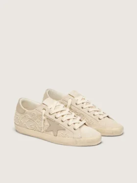 Damskie buty Super-Star LTD z zamszu w kolorze perłowym, ze złotą gwiazdą i haftem z koralików
