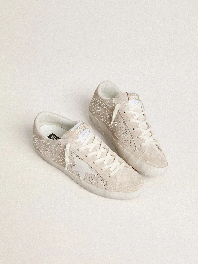 Damskie buty Super-Star LTD z zamszu z kryształami Swarovskiego i skórzaną gwiazdą w kolorze lodowej szarości