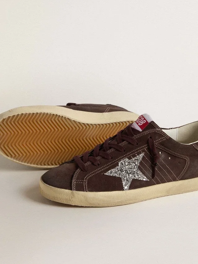 Damskie buty Super-Star z brązowego zamszu ze srebrną gwiazdą z brokatem