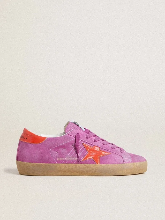 Damskie buty Super-Star z fuksjowego zamszu z gwiazdą i paskiem na pięcie z laminowanej skóry w kolorze fluorescencyjnej pomarańczy