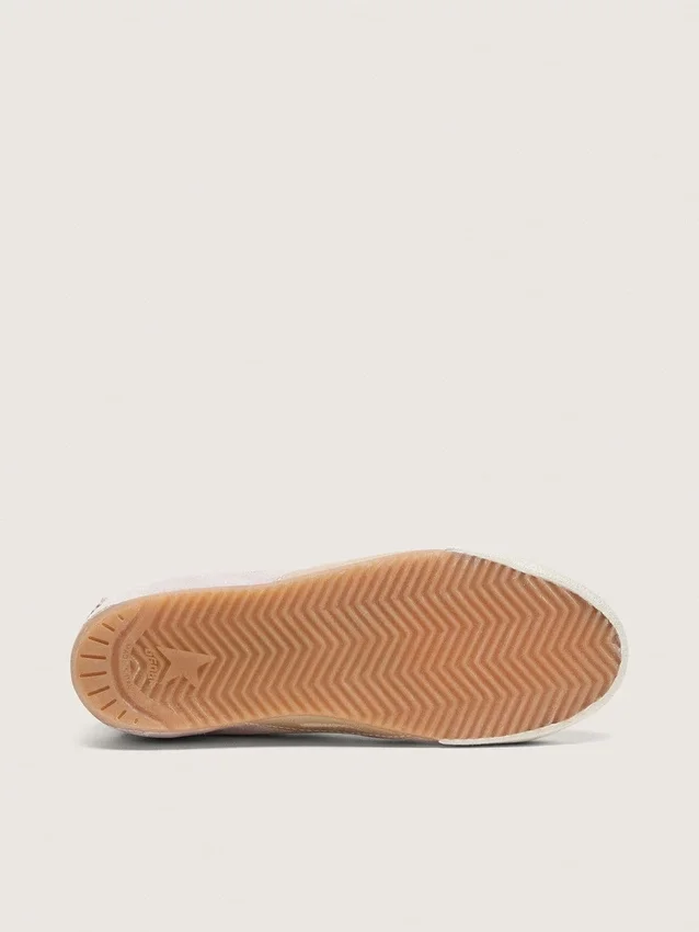 Damskie buty True-Star z pastelowo-różowego zamszu ze srebrną gwiazdą i naszywką na pięcie