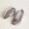 Damskie buty z Running Sole z lawendowego nylonu i zamszu z nadrukowaną gwiazdą oraz srebrną skórzaną wstawką na pięcie
