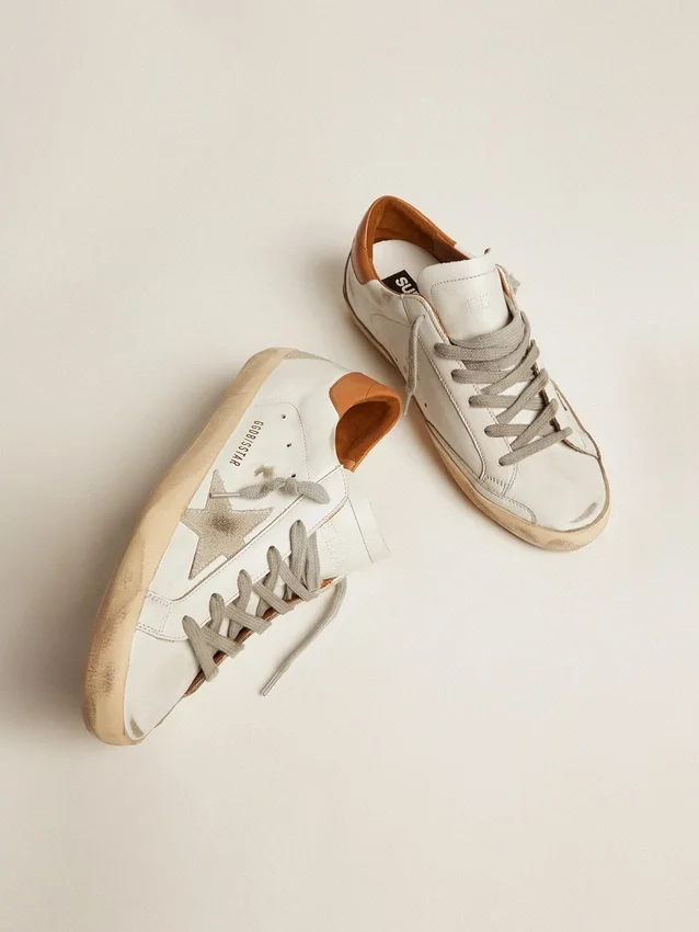 Damskie Sneakersy Super-Star z zamszową gwiazdą i brązową wstawką na pięcie