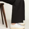 Ekologiczne sneakersy Yatay Model 1B z białą cholewką na bazie surowców biologicznych i białym logo Y