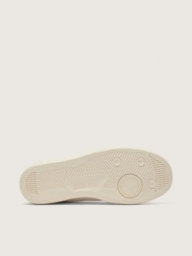 Ekologiczne sneakersy Yatay Model 1B z białą cholewką na bazie surowców biologicznych i białym logo Y