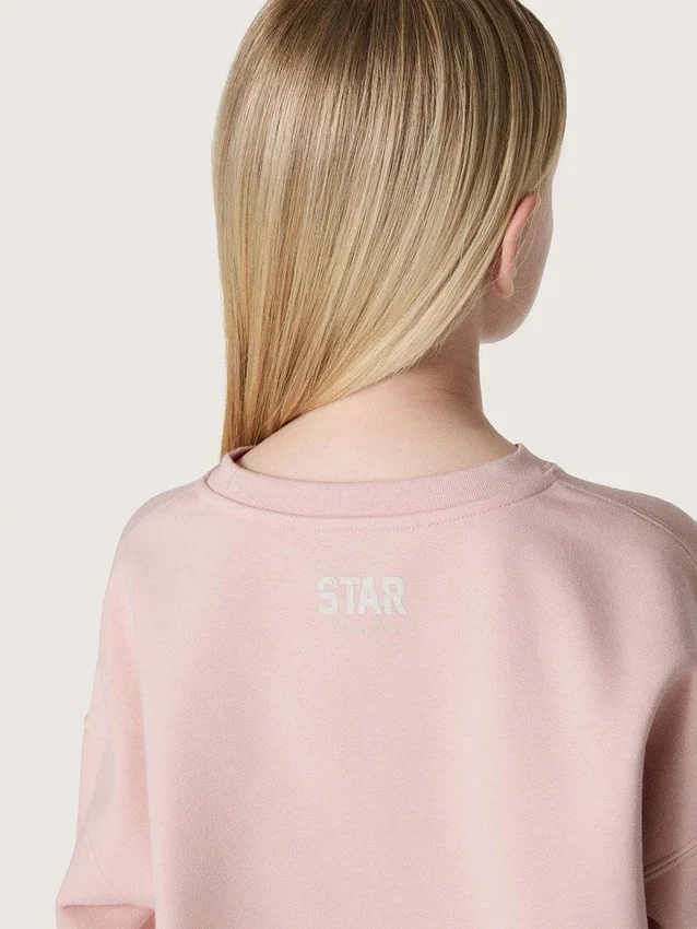Krótka bluza dziewczynkowa „Star” z różowej bawełny z naszywką i logo