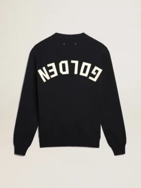 Męski sweter z okrągłym dekoltem z ciemnoniebieskiej bawełny z logo