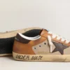 Męskie buty Super-Star LTD z beżowej wełny z brązową skórzaną gwiazdą i wstawkami w kolorze camelowym