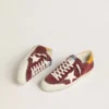 Męskie buty Super-Star z ceglastoczerwonego zamszu z białą skórzaną gwiazdą i paskiem na pięcie w zwierzęcy wzór