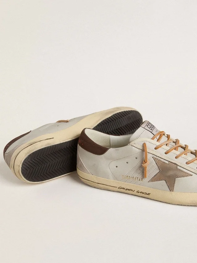 Męskie buty Super-Star z gwiazdą z skóry w kolorze tytoniowym z nadrukiem imitującym skórę krokodyla oraz czarną skórzaną wstawką na pięcie