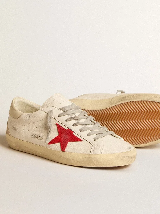 Męskie buty Super-Star z nappy z czerwoną gwiazdą i kremową skórzaną wstawką na pięcie