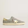 Męskie buty Super-Star z szarego zamszu ze złotą metaliczną skórzaną gwiazdą i wstawką na pięcie