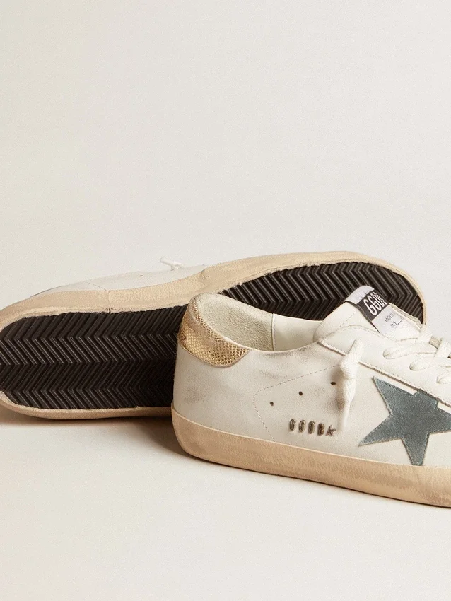 Męskie buty Super-Star z zamszową gwiazdą i platynową skórzaną wstawką na pięcie z nadrukiem wężowej skóry