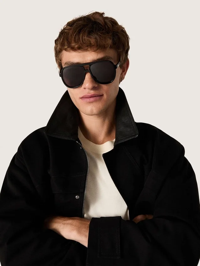 Okulary przeciwsłoneczne w stylu Aviator z czarną oprawką i soczewkami
