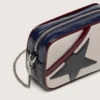 Star Bag Mini z białej jak masło skóry z czarną gwiazdą oraz bordowymi i ciemnoniebieskimi detalami