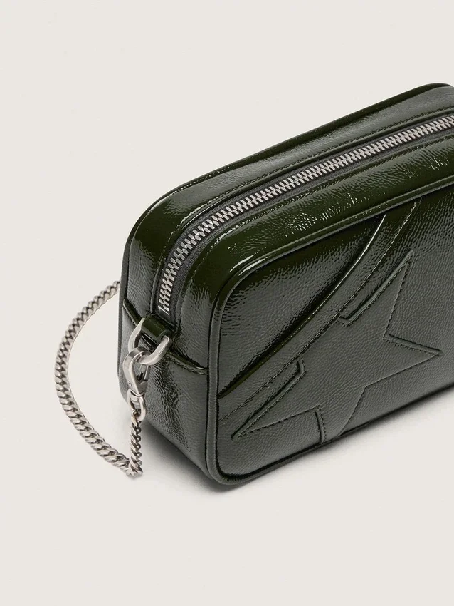 Star Bag z czarnej skóry z gwiazdą w tym samym odcieniu