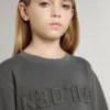 Szara bluza dziecięca z wypukłym logo