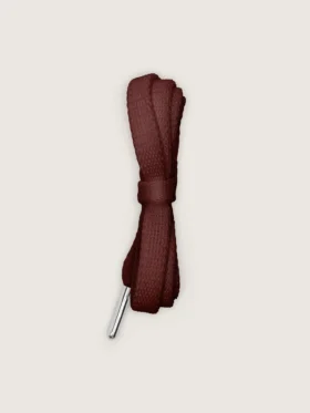 Sznurowadła Burgundy LTD z haftowanymi sercami i kontrastowym logo