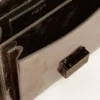 Torebka Venezia z metalicznej skóry w kolorze antracytowo-szarym z czarnymi detalami