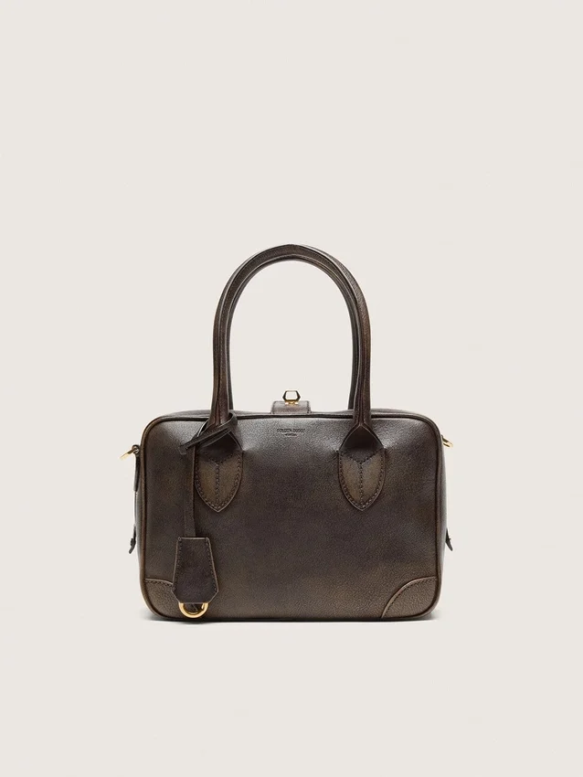 Torebka Vita z brązowej skóry w stylu vintage ze złotymi detalami