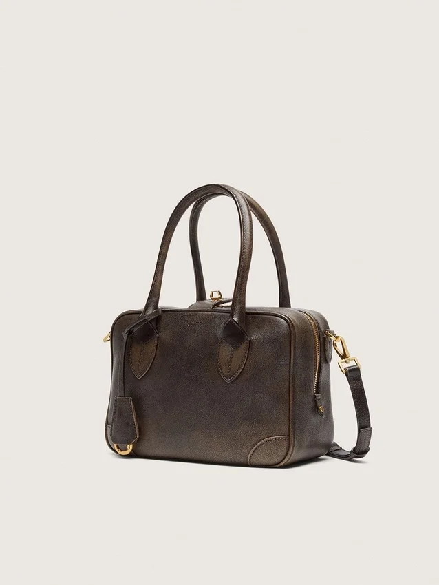 Torebka Vita z brązowej skóry w stylu vintage ze złotymi detalami