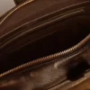 Torebka Vita z czarnej postarzanej skóry ze złotymi detalami