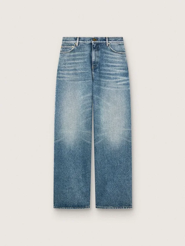 Złote damskie dżinsy typu boyfriend z jasnoniebieskiego denimu w stylu stone-washed